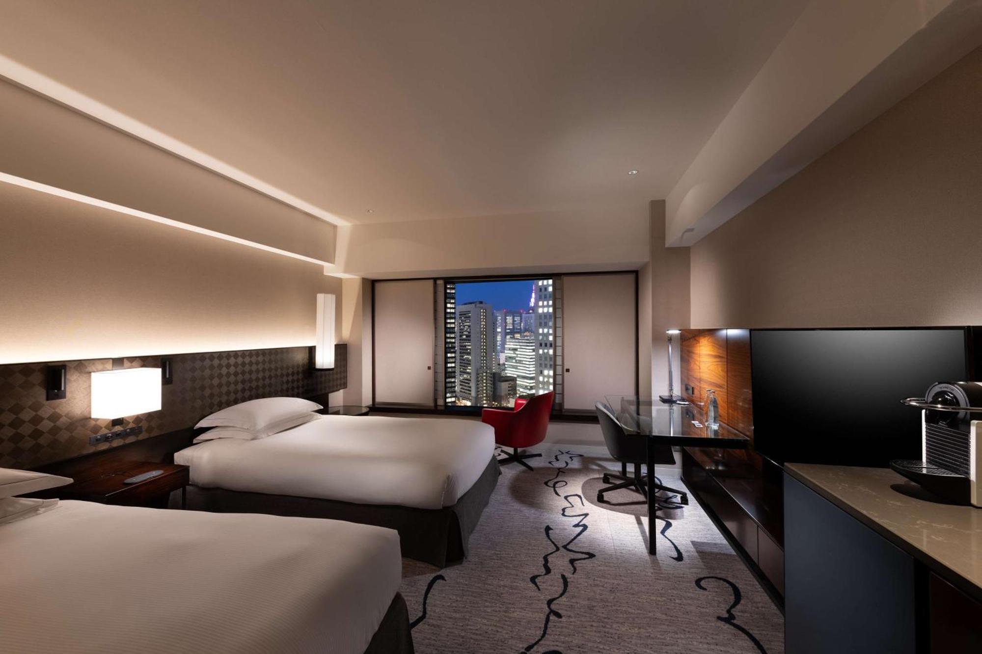 Hilton 酒店
