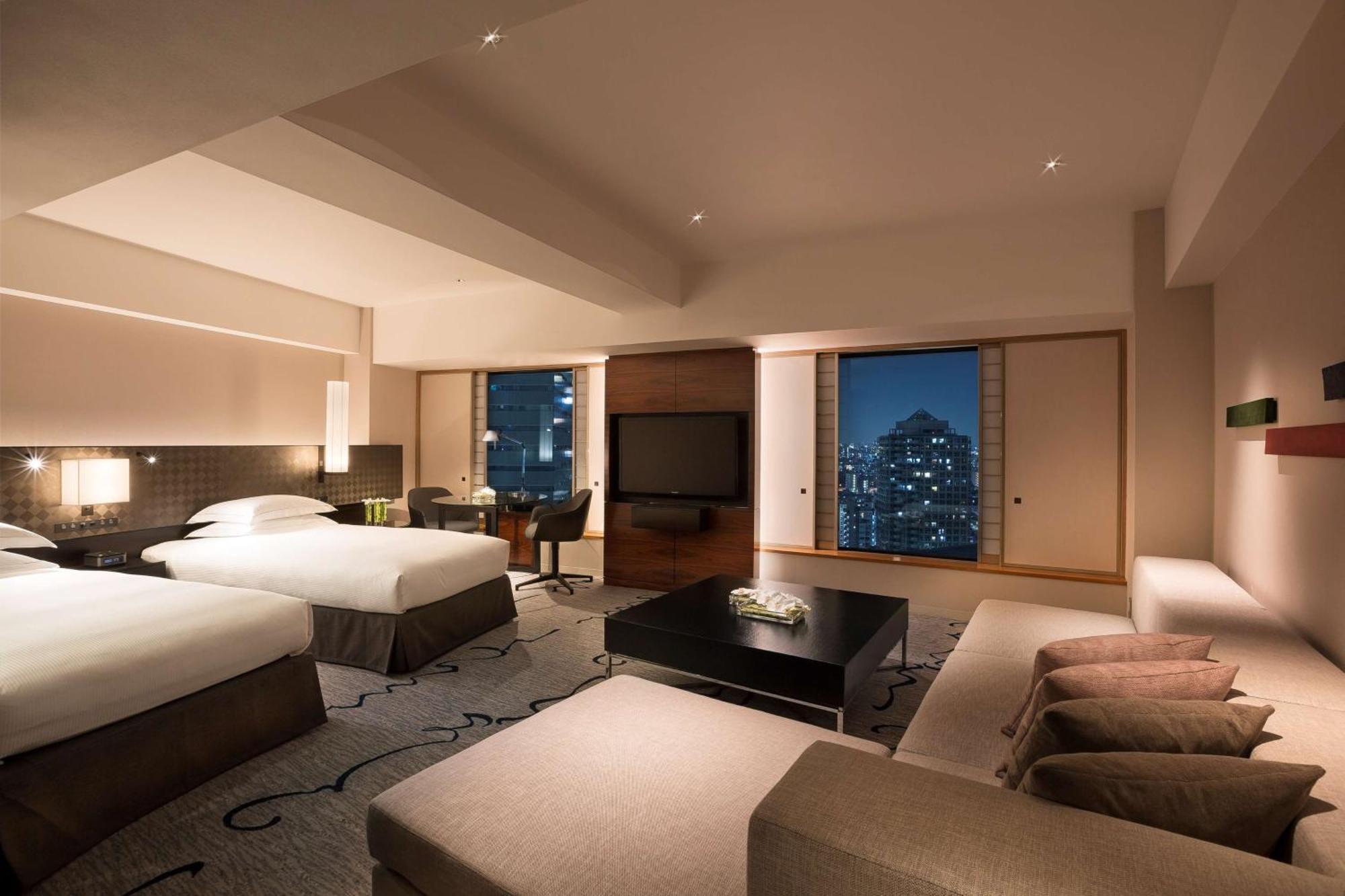 Hilton 酒店