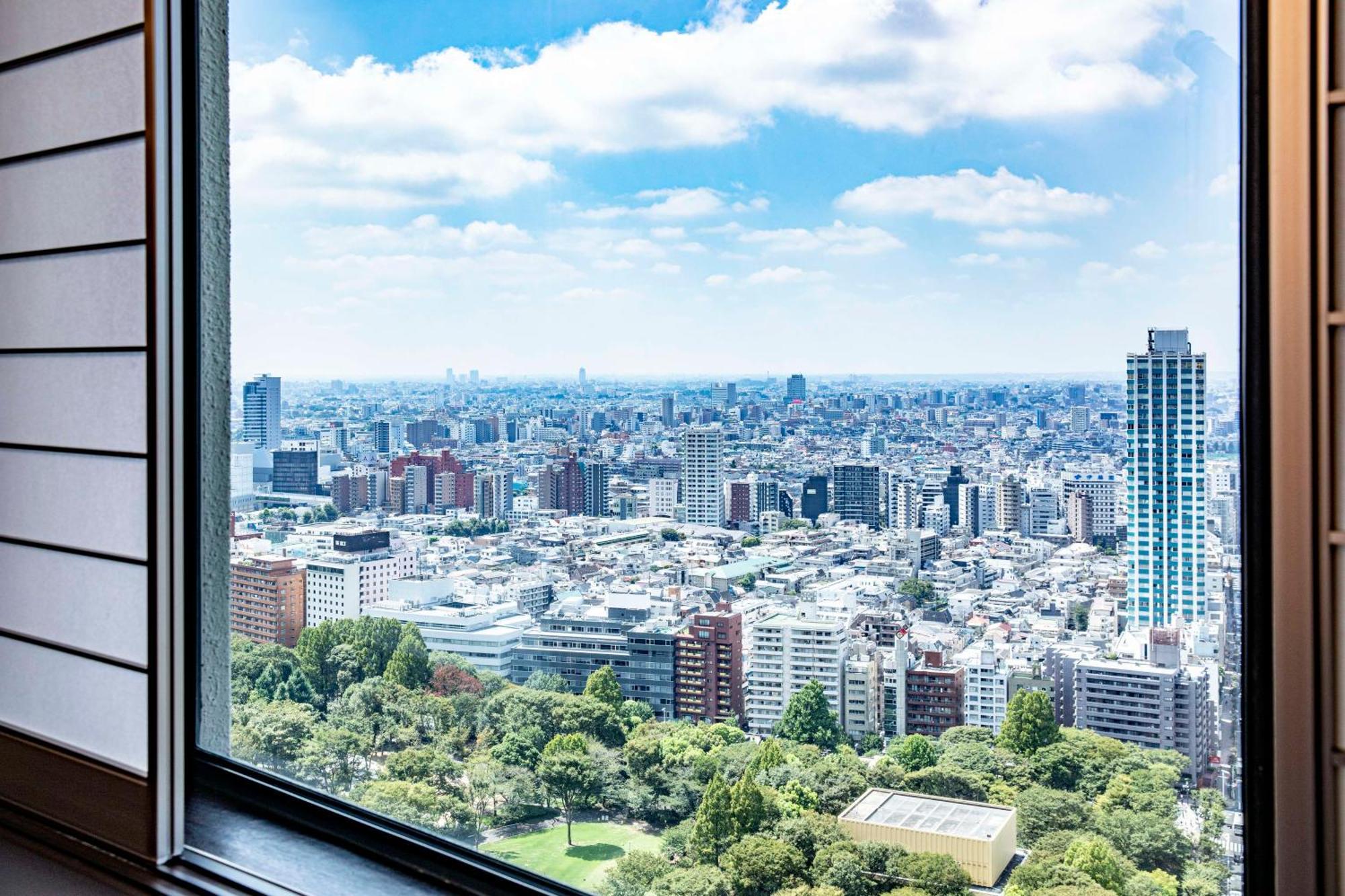 Hilton 酒店